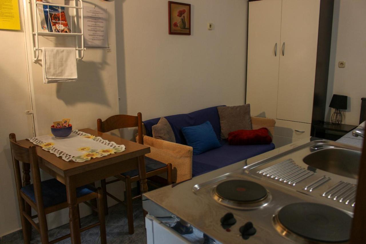 Apartments M&R Spadina โวดีเซ ภายนอก รูปภาพ