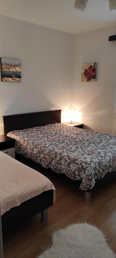 Apartments M&R Spadina โวดีเซ ภายนอก รูปภาพ